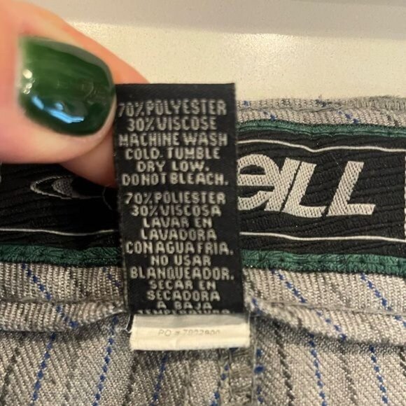 O'Neill Gray Pinstriped Flat Front Bermuda Classic Shorts Size 36 - Picture 8 of 8
